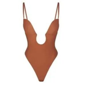 Skims Deep plunge bodysuit, bronze Large. Perfect color for the fall-winter